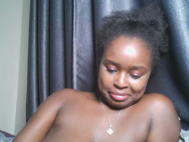 SpiceyNelly1 live cam on BongaCams