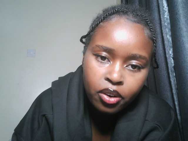 SpiceyNelly1 live cam on BongaCams