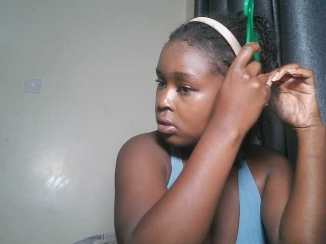 SpiceyNelly1 live cam on BongaCams