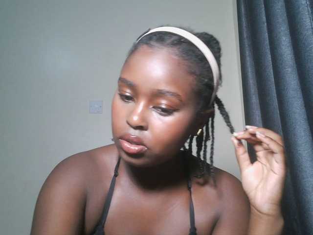 SpiceyNelly1 live cam on BongaCams