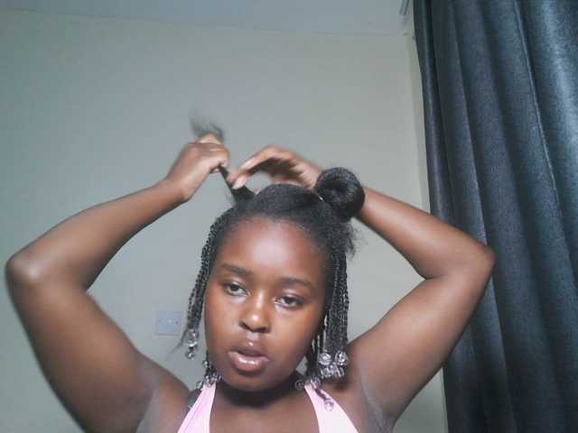 SpiceyNelly1 live cam on BongaCams