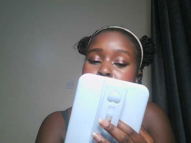 SpiceyNelly1 live cam on BongaCams