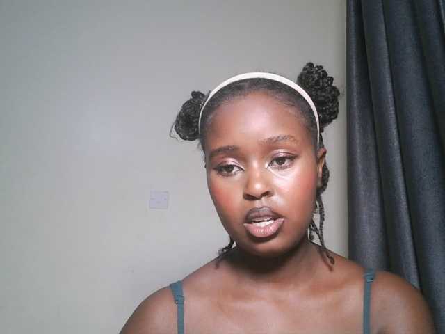 SpiceyNelly1 live cam on BongaCams