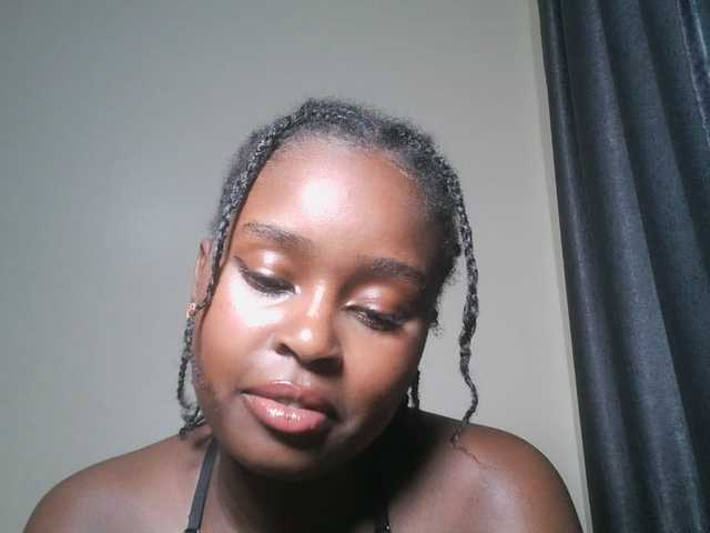SpiceyNelly1 live cam on BongaCams