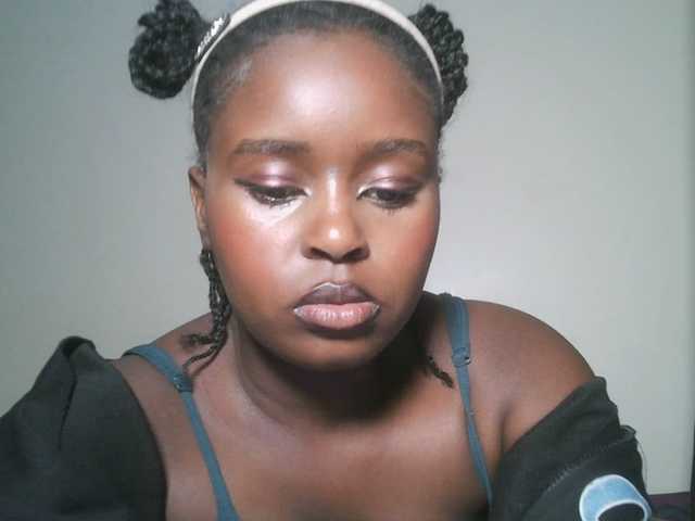 SpiceyNelly1 live cam on BongaCams