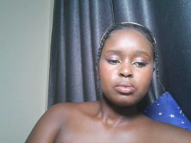 SpiceyNelly1 live cam on BongaCams