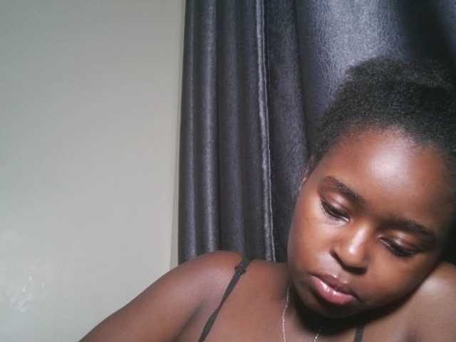 SpiceyNelly1 live cam on BongaCams