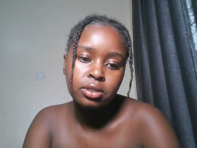 SpiceyNelly1 live cam on BongaCams