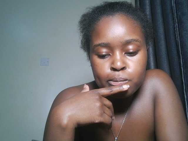 SpiceyNelly1 live cam on BongaCams