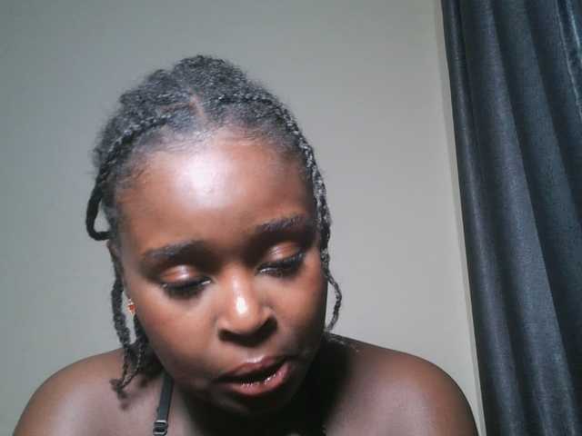 SpiceyNelly1 live cam on BongaCams