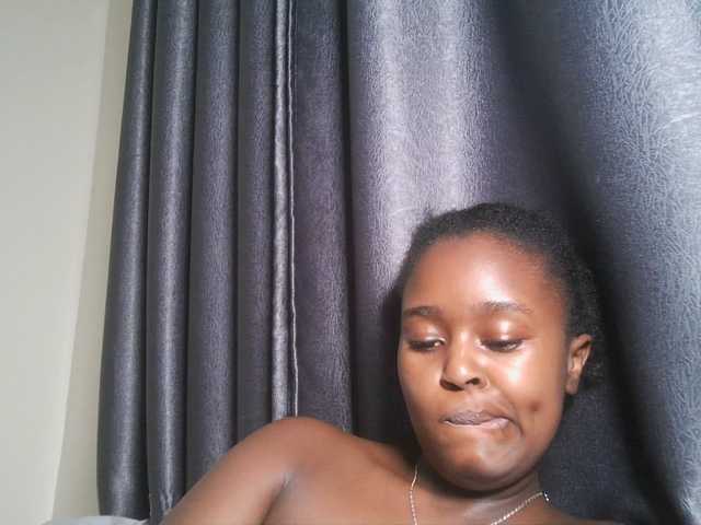 SpiceyNelly1 live cam on BongaCams