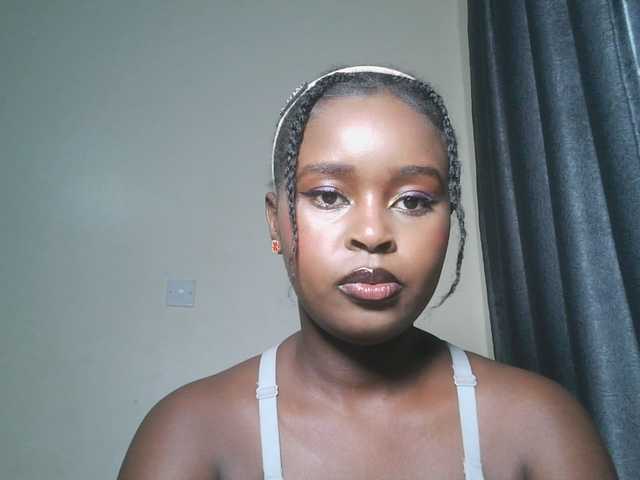 SpiceyNelly1 live cam on BongaCams