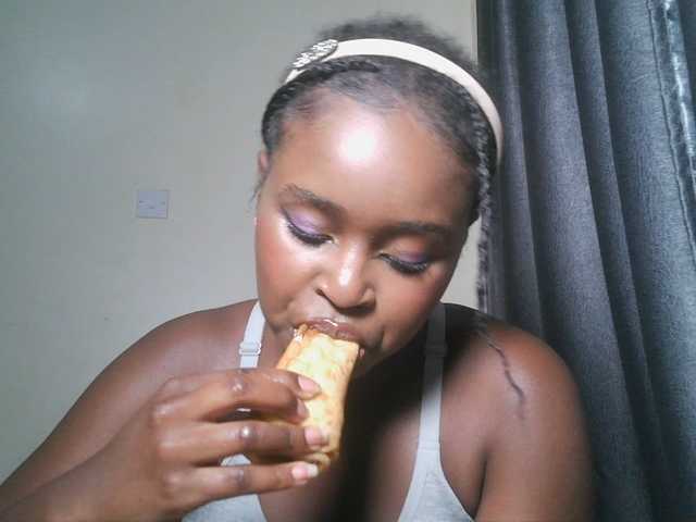 SpiceyNelly1 live cam on BongaCams