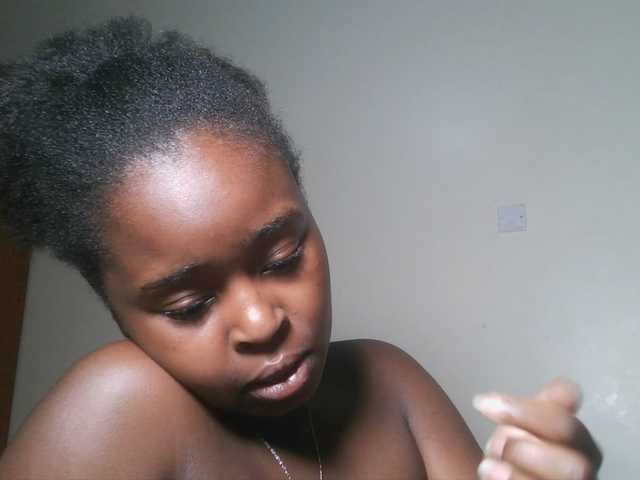 SpiceyNelly1 live cam on BongaCams