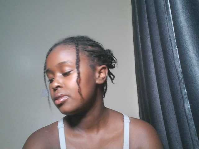 SpiceyNelly1 live cam on BongaCams