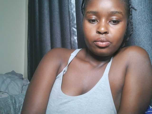 SpiceyNelly1 live cam on BongaCams