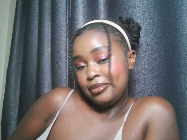 SpiceyNelly1 live cam on BongaCams
