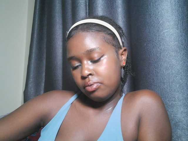 SpiceyNelly1 live cam on BongaCams