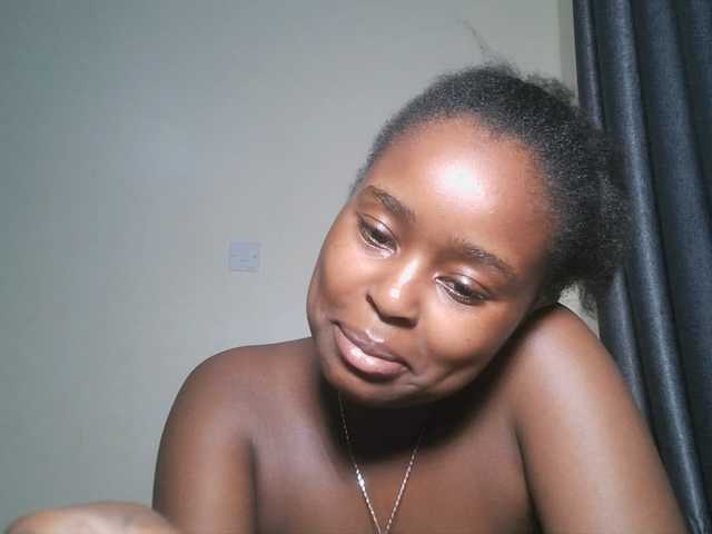 SpiceyNelly1 live cam on BongaCams