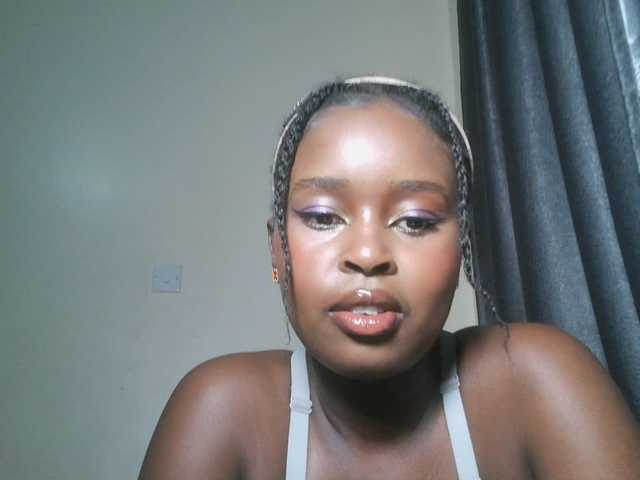 SpiceyNelly1 live cam on BongaCams