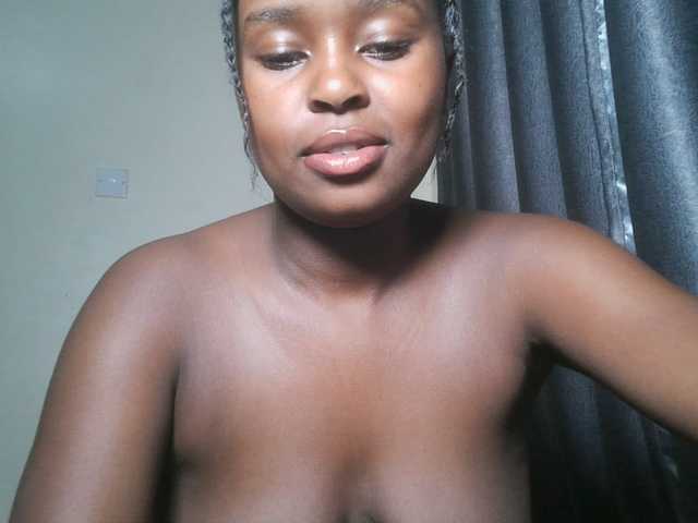 SpiceyNelly1 live cam on BongaCams
