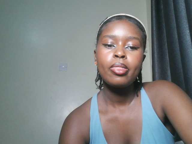 SpiceyNelly1 live cam on BongaCams