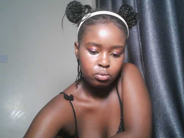 SpiceyNelly1 live cam on BongaCams