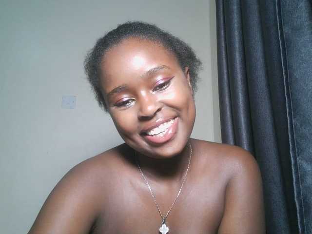 SpiceyNelly1 live cam on BongaCams