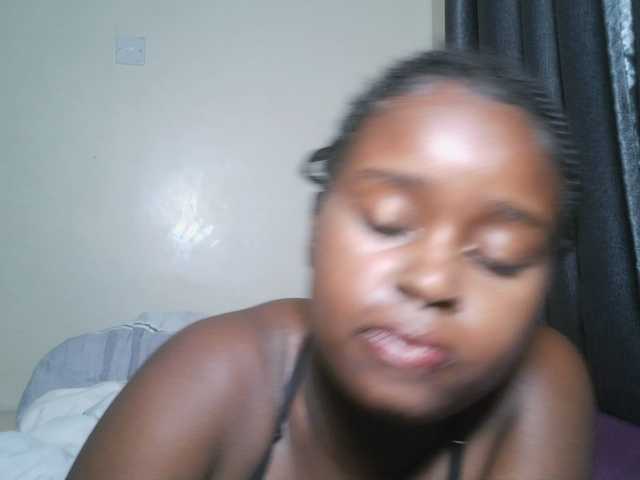 SpiceyNelly1 live cam on BongaCams