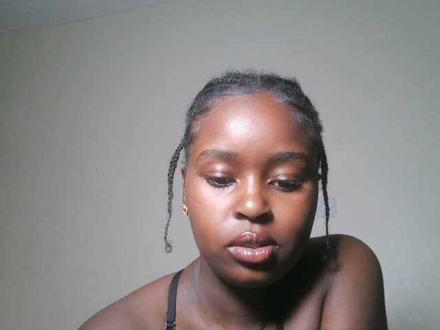 SpiceyNelly1 live cam on BongaCams