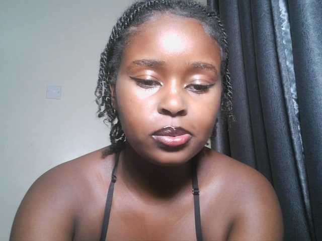 SpiceyNelly1 live cam on BongaCams