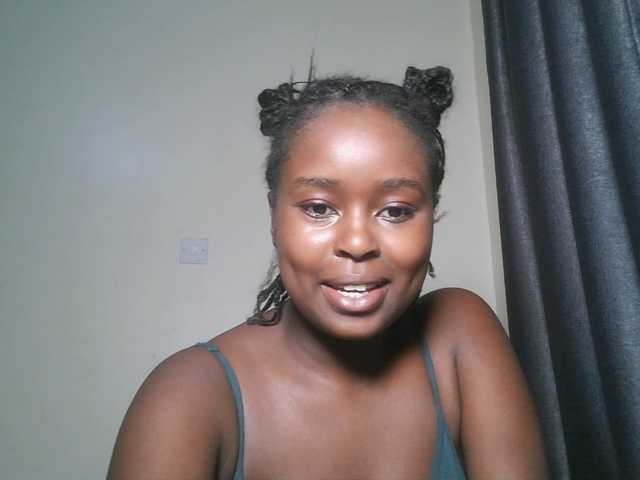 SpiceyNelly1 live cam on BongaCams