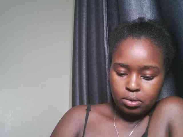 Spiceynelly webcam