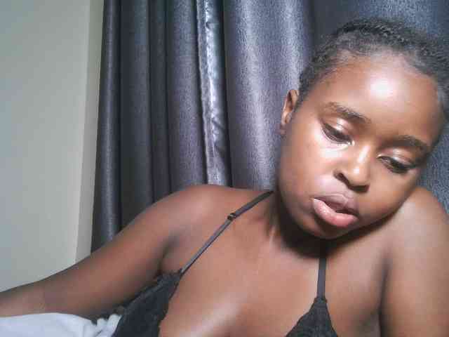 Spiceynelly webcam