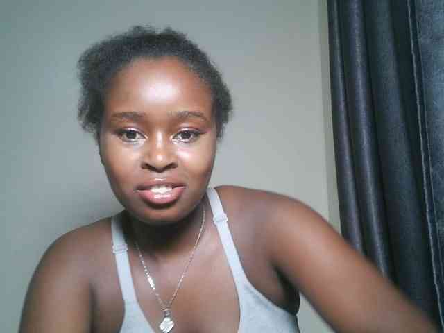 Spiceynelly webcam