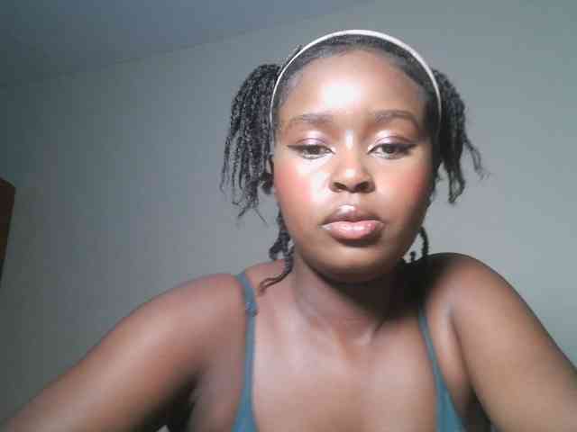 Spiceynelly webcam