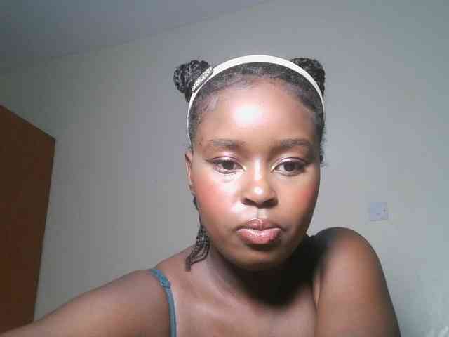 Spiceynelly webcam