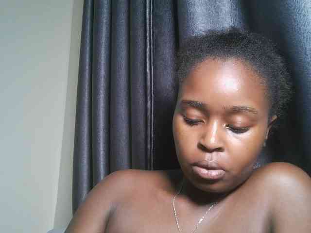 Spiceynelly webcam