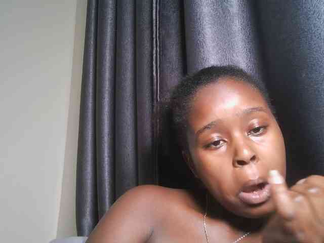 Spiceynelly webcam