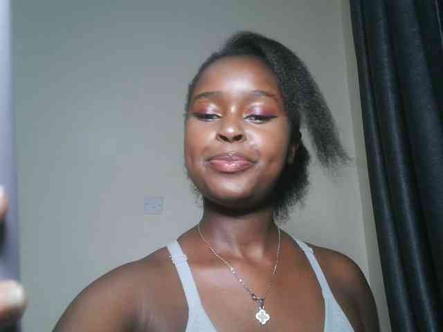 Spiceynelly webcam
