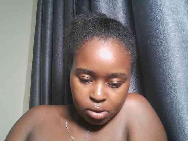 Spiceynelly webcam