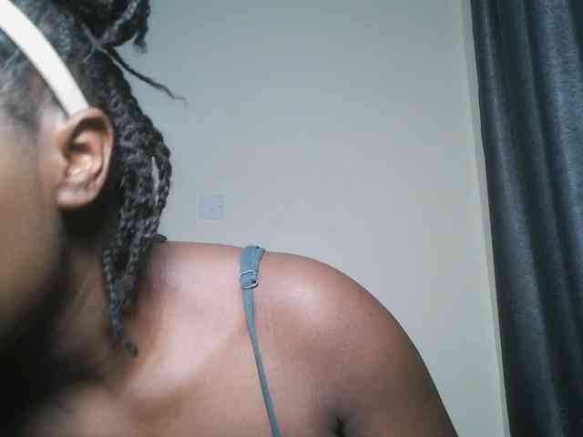 Spiceynelly webcam