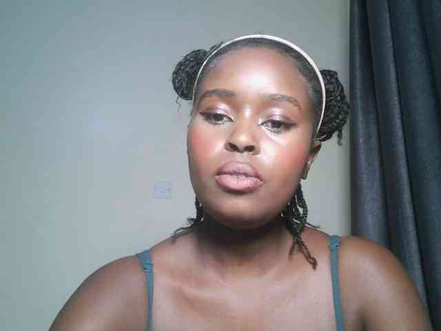 Spiceynelly webcam