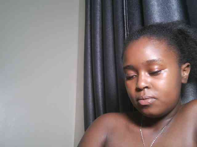 Spiceynelly webcam