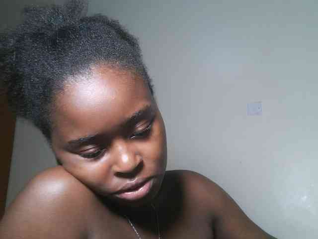 Spiceynelly webcam