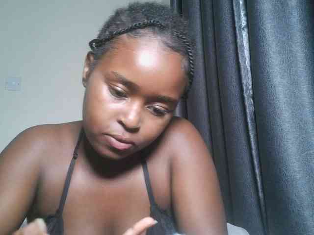Spiceynelly webcam