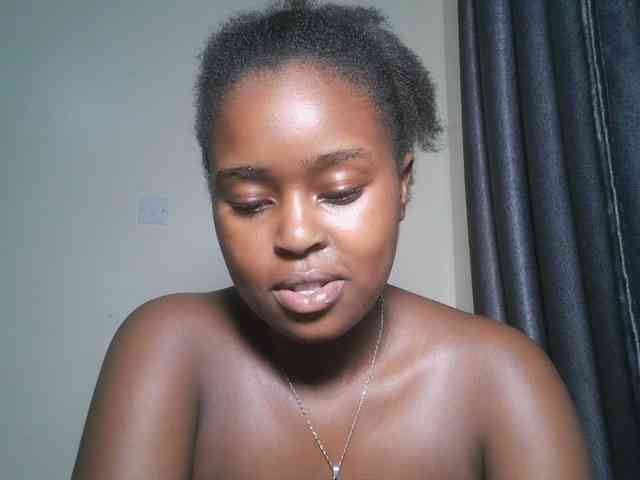Spiceynelly webcam