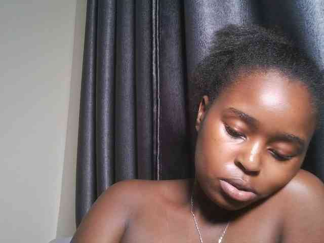 Spiceynelly webcam