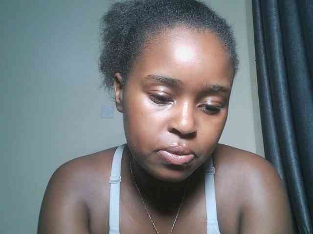 Spiceynelly webcam