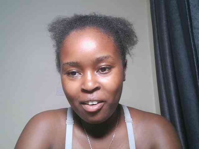 Spiceynelly webcam
